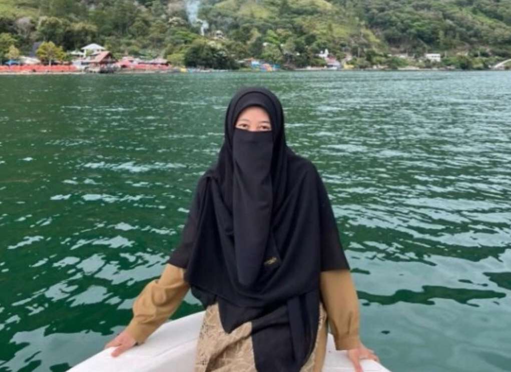 Kisah Gadis Pemijat Muslimah yang Hidup Sebatang Kara